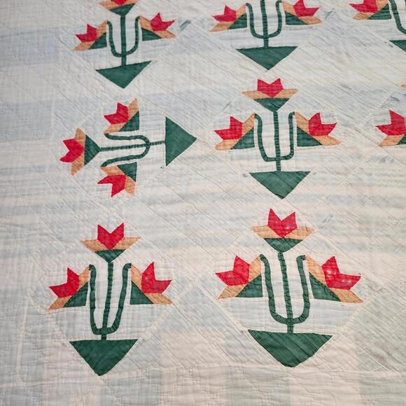Vintage Handmade Quilt Floral Tulip Applique Cottagecore Farmhouse Tattered Torn - Picture 8 of 9